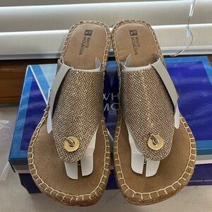 White Mountain Beachball Gold Metallic Thong Wedge Sandals Espadrilles Sz 10 NWT